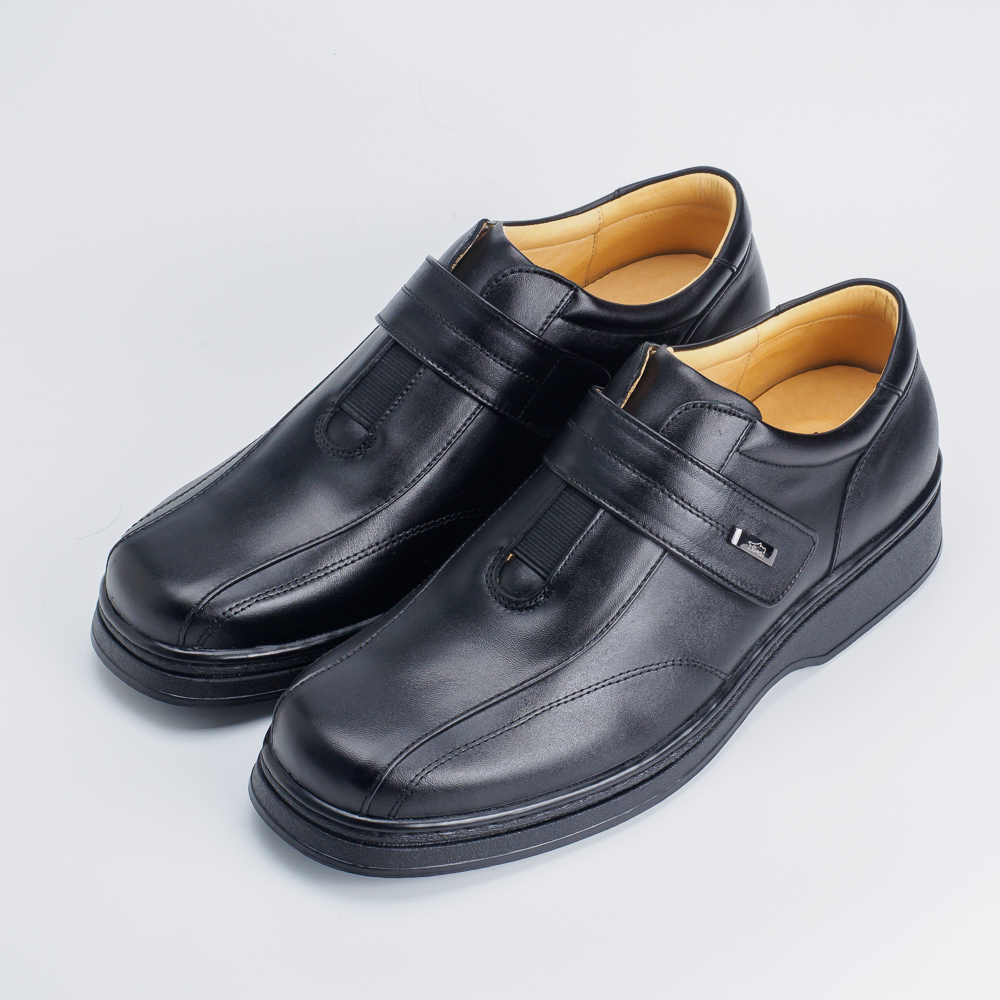 特級防滑 Velcro 魔鬼氈皮鞋∣s68k 經典黑 | 易利邁台灣手工鞋